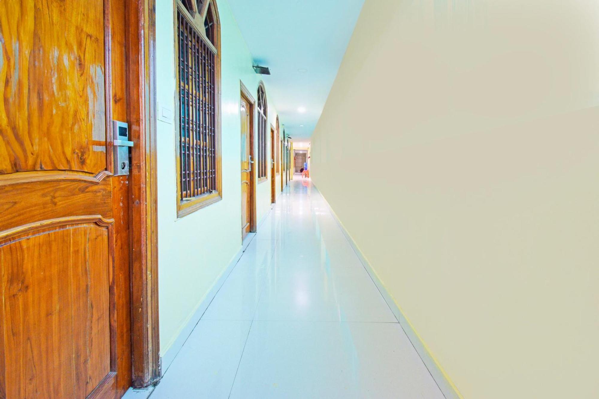Super Townhouse Mancherial Mancherāl Dış mekan fotoğraf