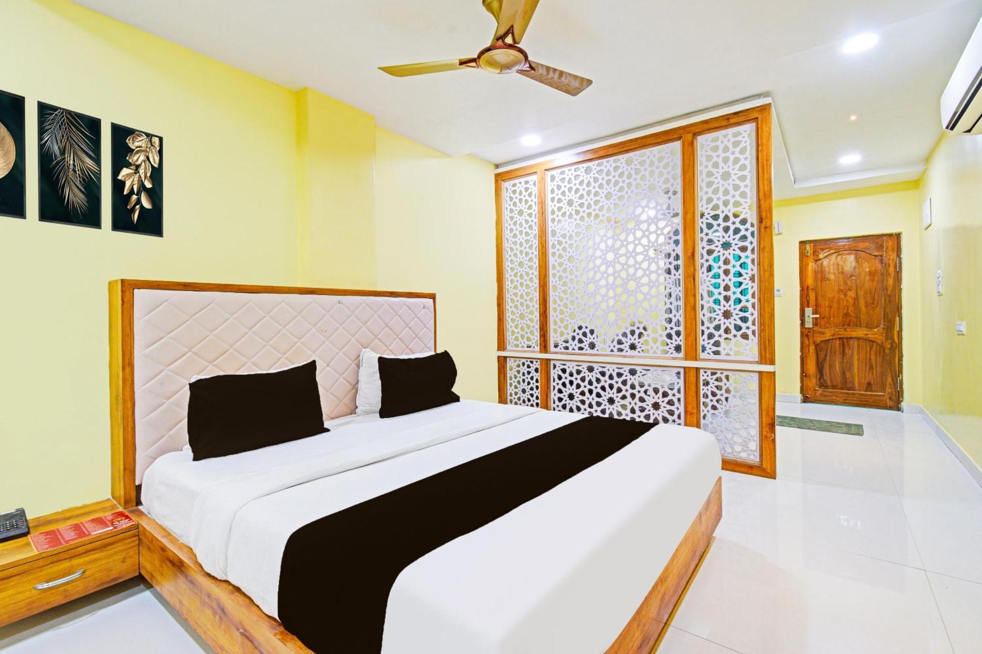 Super Townhouse Mancherial Mancherāl Dış mekan fotoğraf