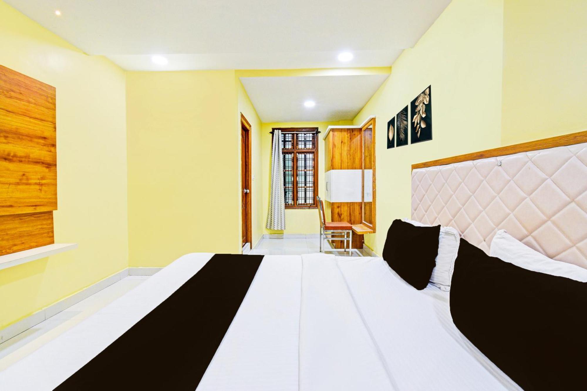 Super Townhouse Mancherial Mancherāl Dış mekan fotoğraf